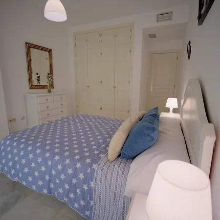Sea Village Real Appartamento Estepona